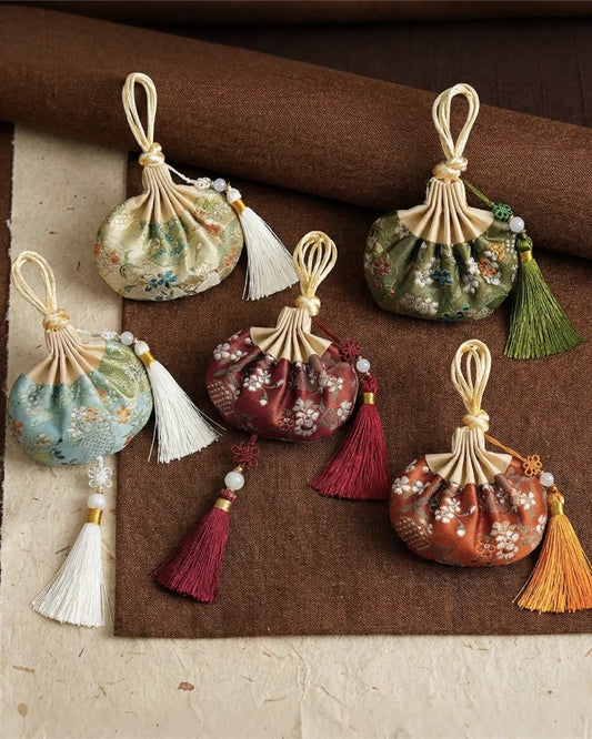Brocade Herbal Sachet · Oriental Fragrance