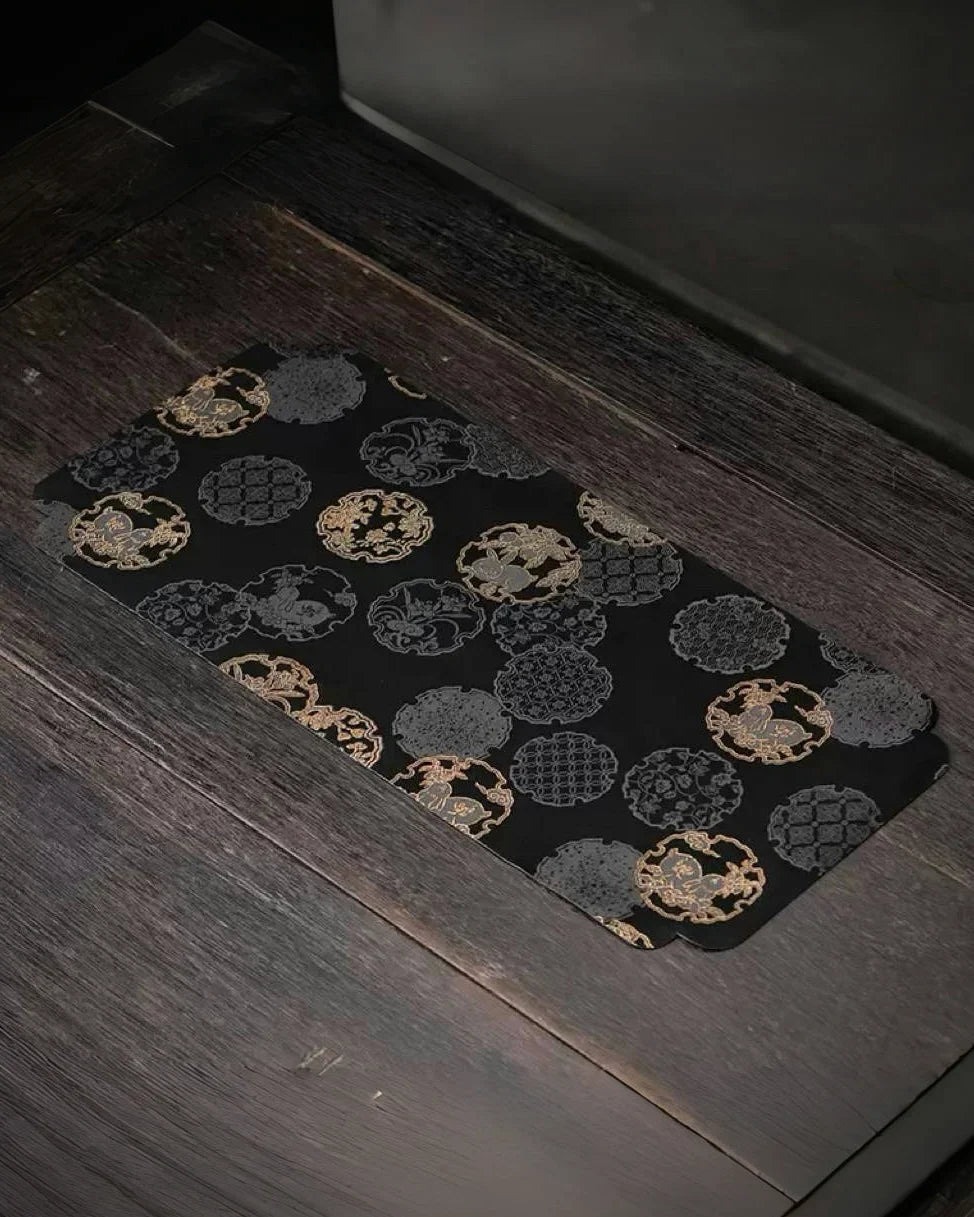 LIVING DECOR