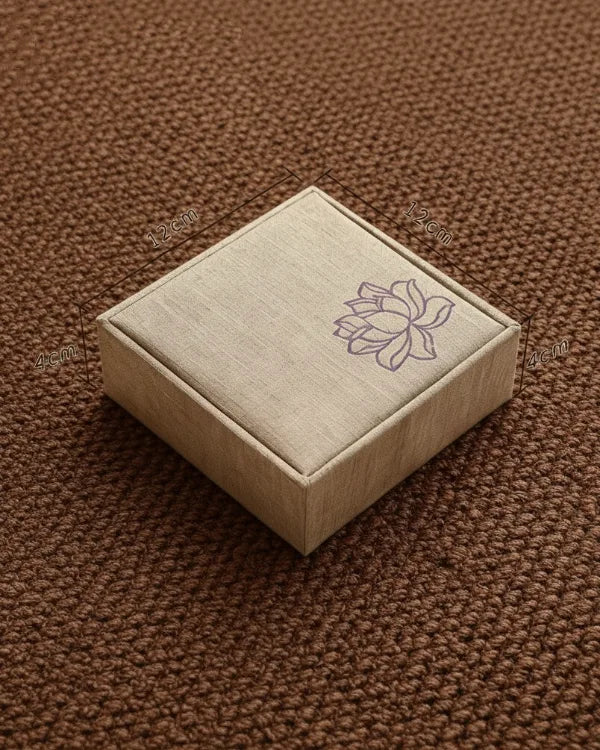 Brocade Herbal Sachet · Oriental Fragrance