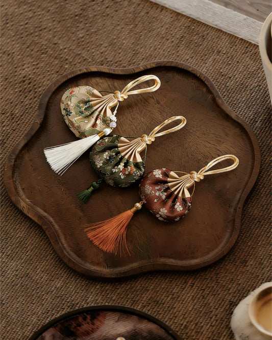 Brocade Herbal Sachet · Oriental Fragrance